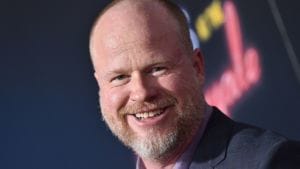 Joss Whedon vuelve a la carga, llama “mal actor” a Ray Fisher y niega todas las denuncias del reparto de Justice League